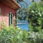 Avec Jardin Dans Rocaille アパート *