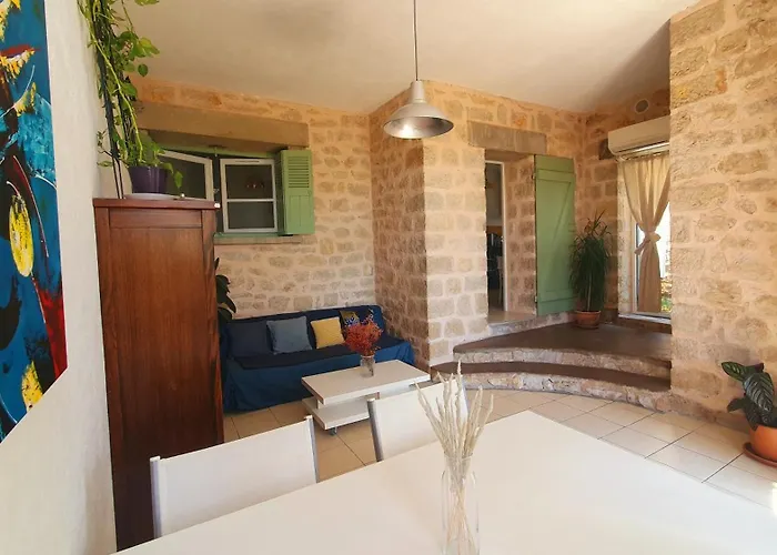 Appartamento Avec Jardin Dans Rocaille