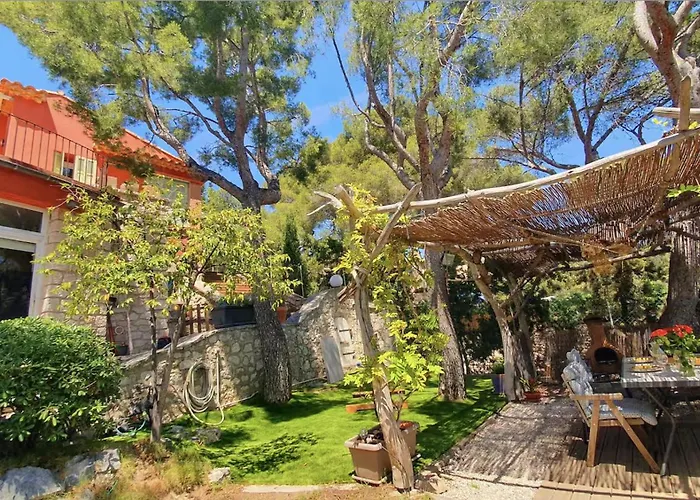 Avec Jardin Dans Rocaille Cassis